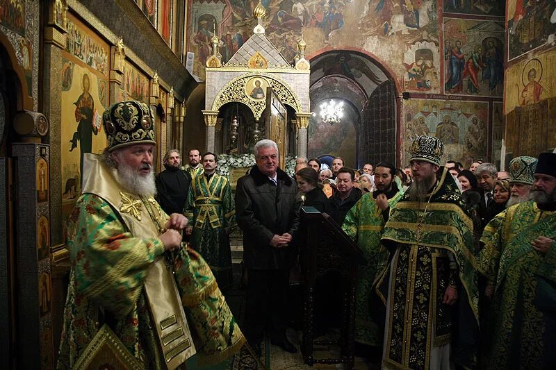 настоятель саввино-сторожевского монастыря. служба в саввино сторожевском монастыре. саввино-сторожевский монастырь внутри. савва сторожевский монастырь преображенский храм. монахи саввино-сторожевского монастыря.