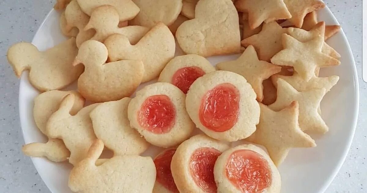 Постное рассыпчатое печенье. Печенье восьмерка с кунжутом. Печенье на кефире. Постное песочное печенье. Постное печенье с лимоном.