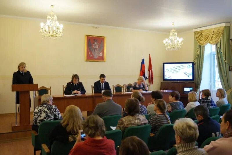 Кдн и пдн. Заседание комиссии по делам несовершеннолетних и защите их прав. зам главы администрации кронштадтского. пдн адмиралтейский район. заседание кдн и зп.