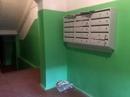 В том числе в подъездах
