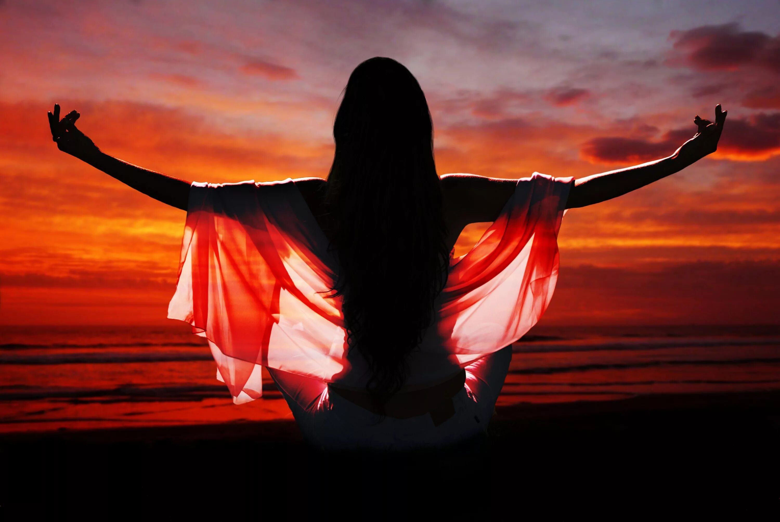 Душевное спокойствие и гармония. Сила духа девушки. Сила духа девушки. Женщина в потоке энергии. Девушка в полете.