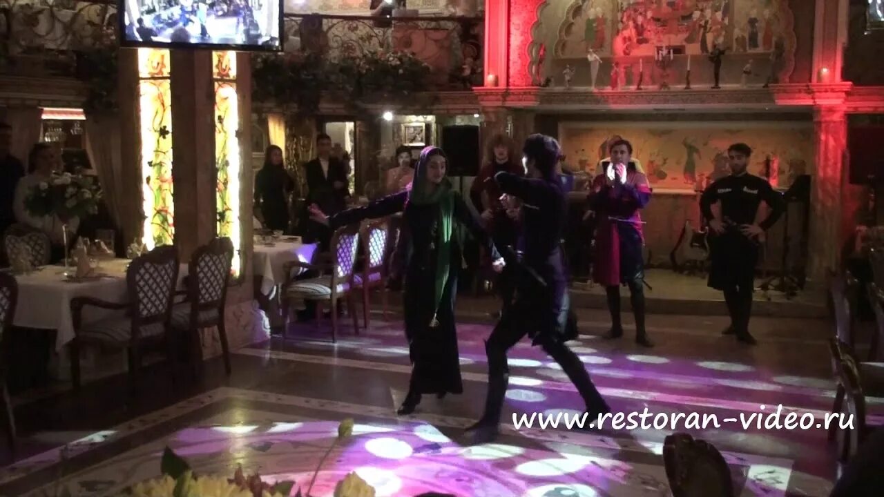 Шоу программа на свадьбу. Шоу на корпоратив. Оригинальные артисты на праздник. Артисты на корпоратив. Световое шоу для детей.