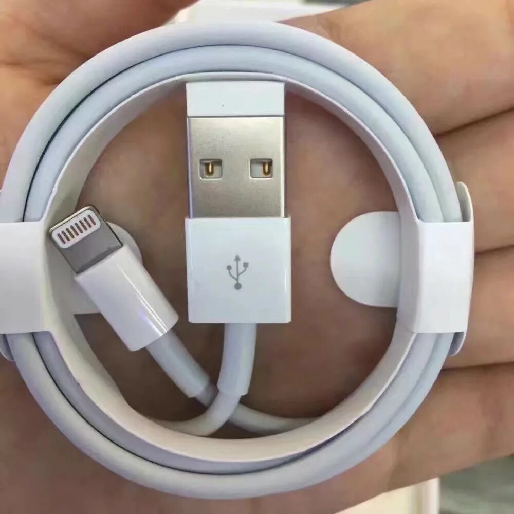 Какая зарядка на айфон 15 про макс. Кабель Лайтинг USB Apple. Лайтнинг кабель iphone 11. Кабель USB Lightning для iphone оригинал. Кабель Лайтнинг айфон 7.