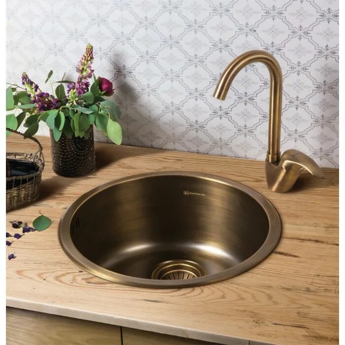 Мойка из латуни. Omoikiri 4994262 umi-ab смеситель античная латунь. omoikiri mogami 4993320. мойка omoikiri mogami 4993320. мойка кухонная omoikiri mogami.