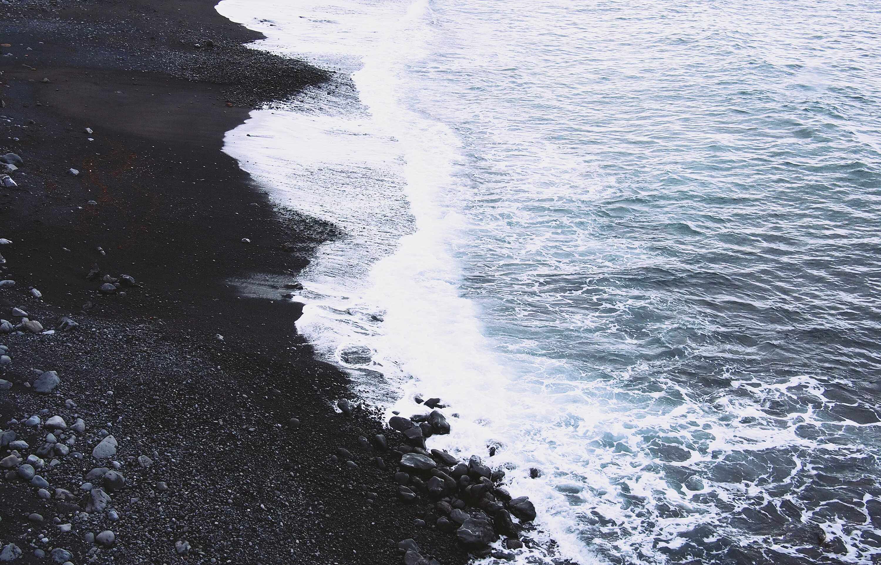 Море прилив. Прилив воды. Морской прилив. Приливы в черном море.