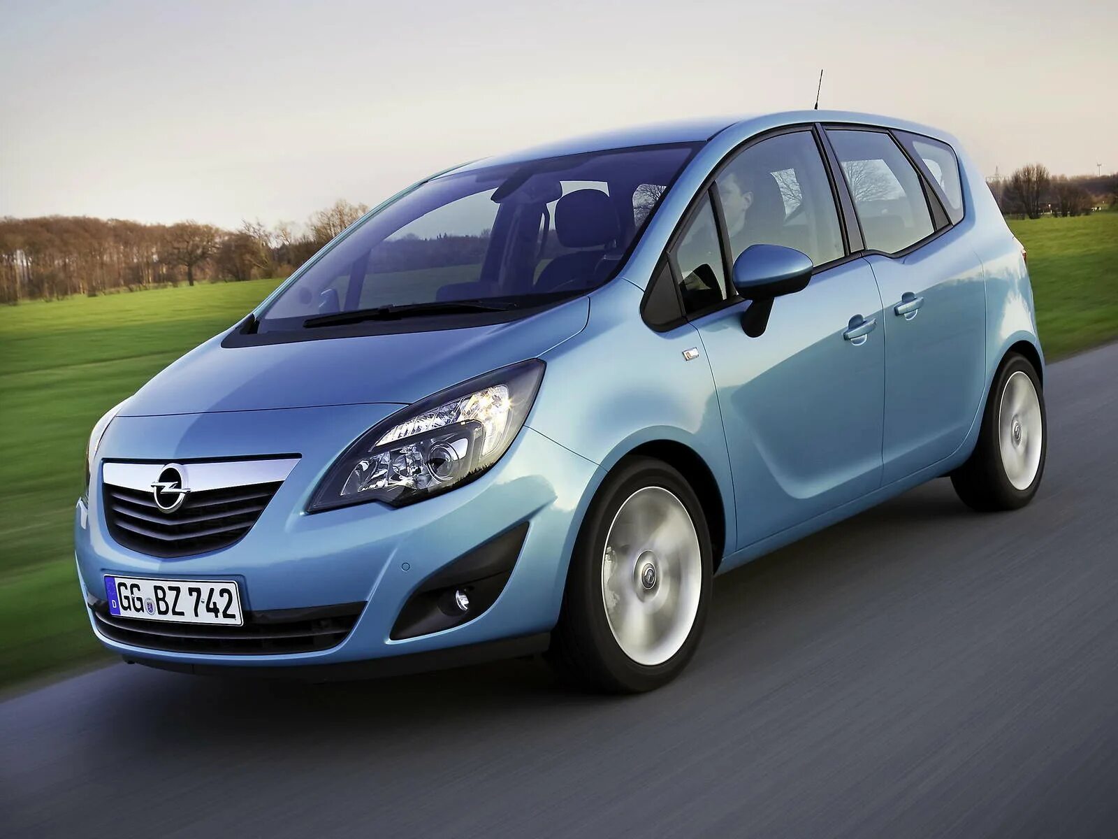 Опель мерива расход. Опель мерива расход. Opel meriva 13. Opel meriva 2 поколение. Опель мерива цвета кузова.