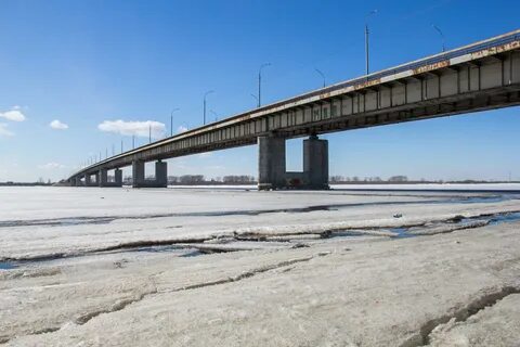 Движение на новом мосту