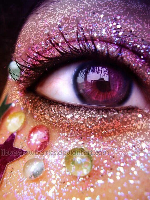 #YSLLASHESOFLOVE Beautiful eyes, Beauty lipstick, Makeup