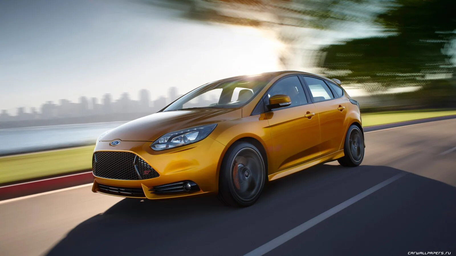 Форд фокус 3 красный. Форд фокус 3 хэтчбек 2011-2015. Ford focus rs. Форд фокус хэтчбек 2 и закат. Ford focus rs 2008.