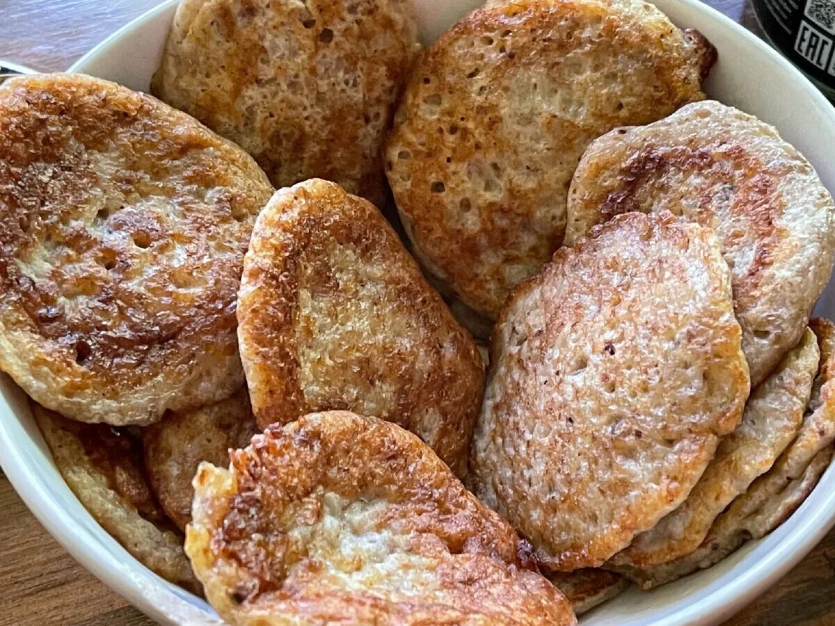 Какая гречка лучше для запаривания. Перемешать с гречкой. Гречка с вешенками. Осталась гречка что приготовить. Осталась гречка что приготовить.