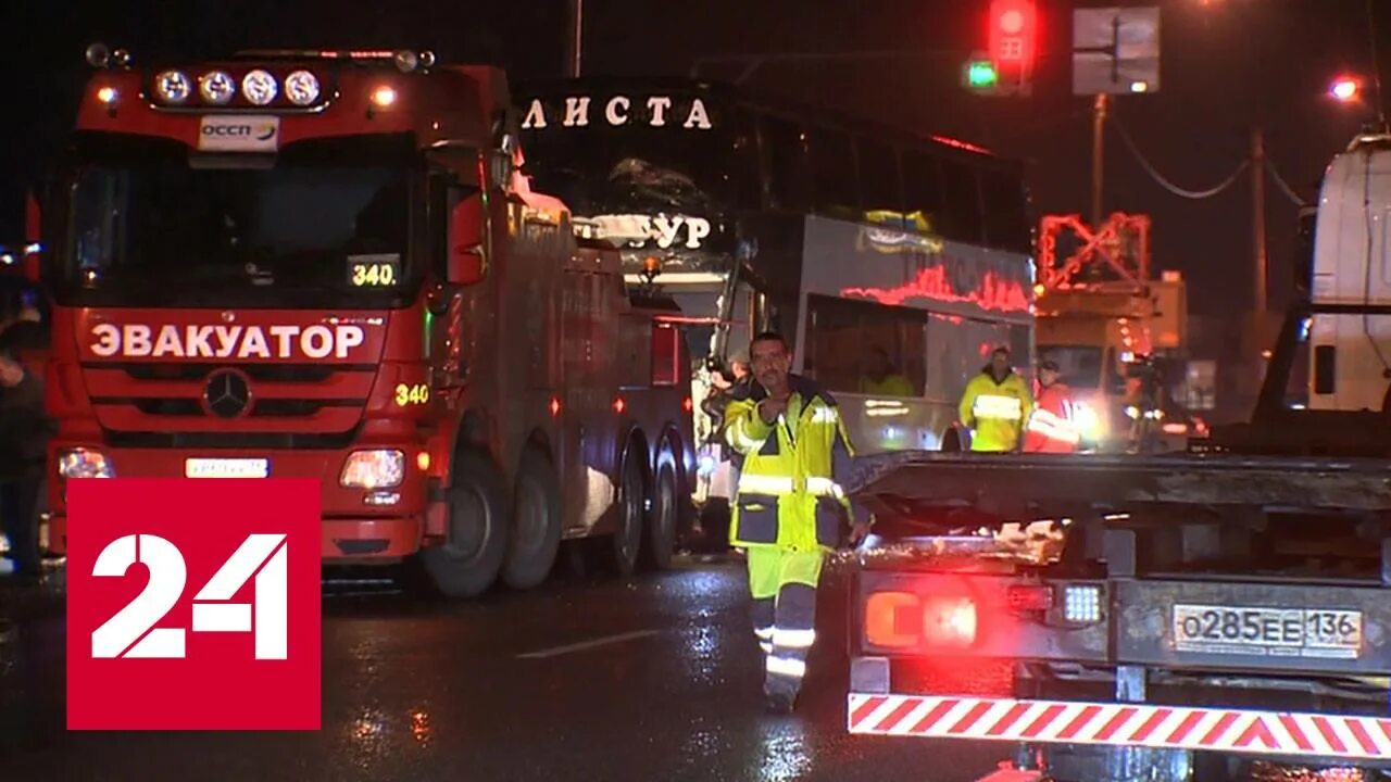 Авария с автобусом под Воронежем на трассе м4 Дон. ДТП В Воронежской области в апреле 2022. Авария в Воронеже двух автобусов. 17 апреля 2015