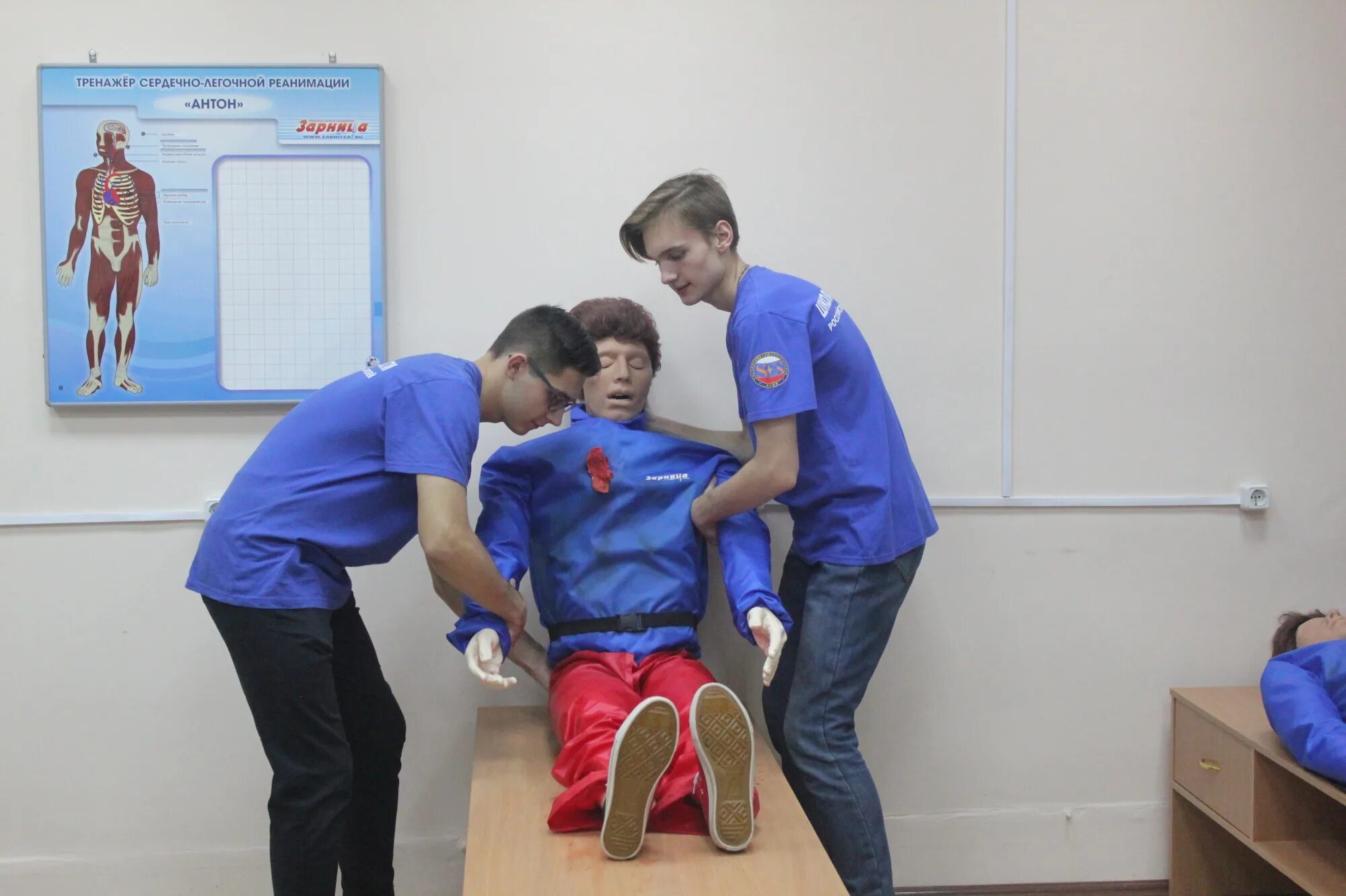 Юлия пролыгина. Умей спасать. Умей спасать. Умей спасать. Фразы про легко доступных девушек.