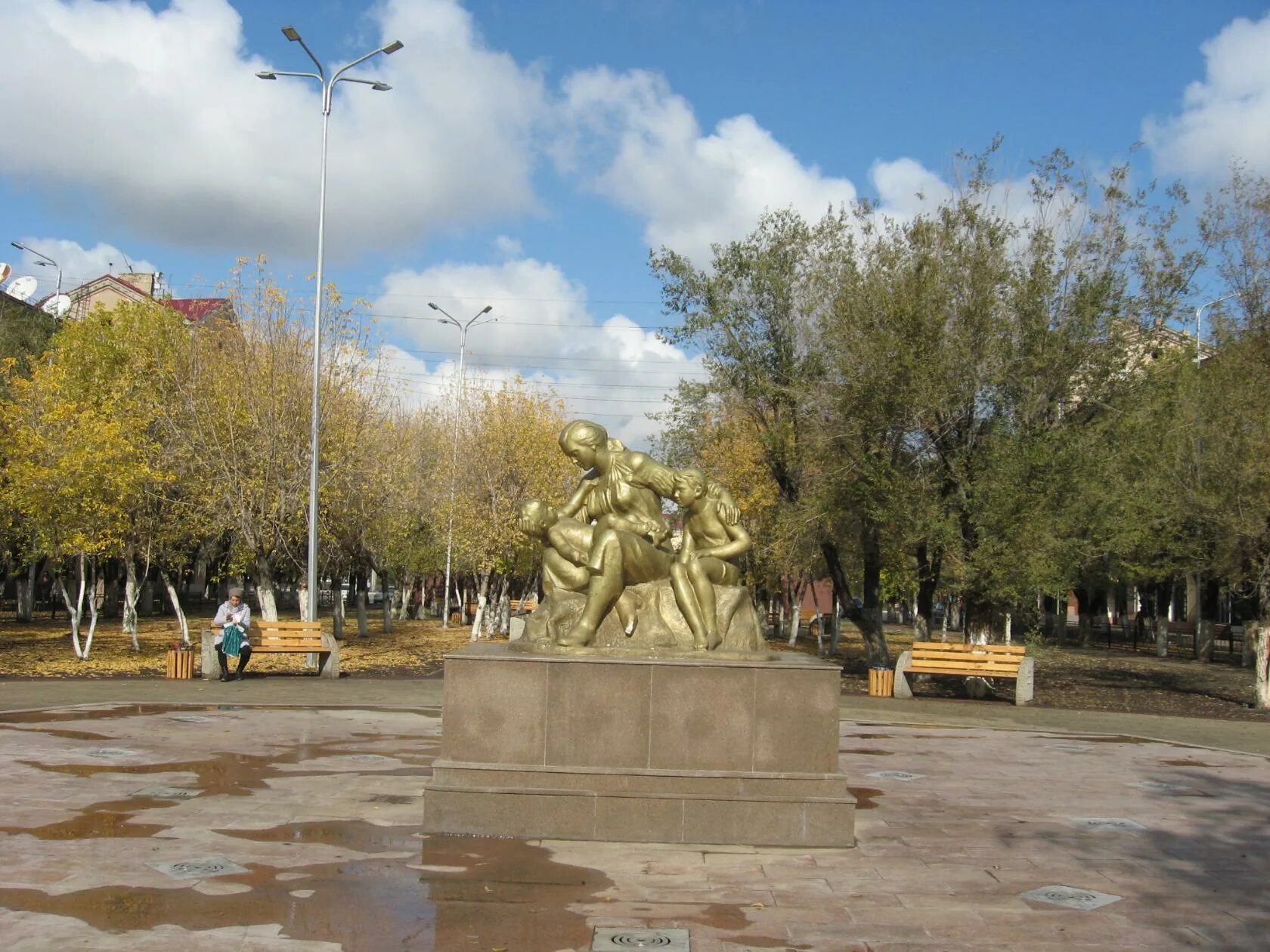 Сарань Карагандинская область. Сарань Обелиск. Памятники города Сарань. Город сарань карагандинская область