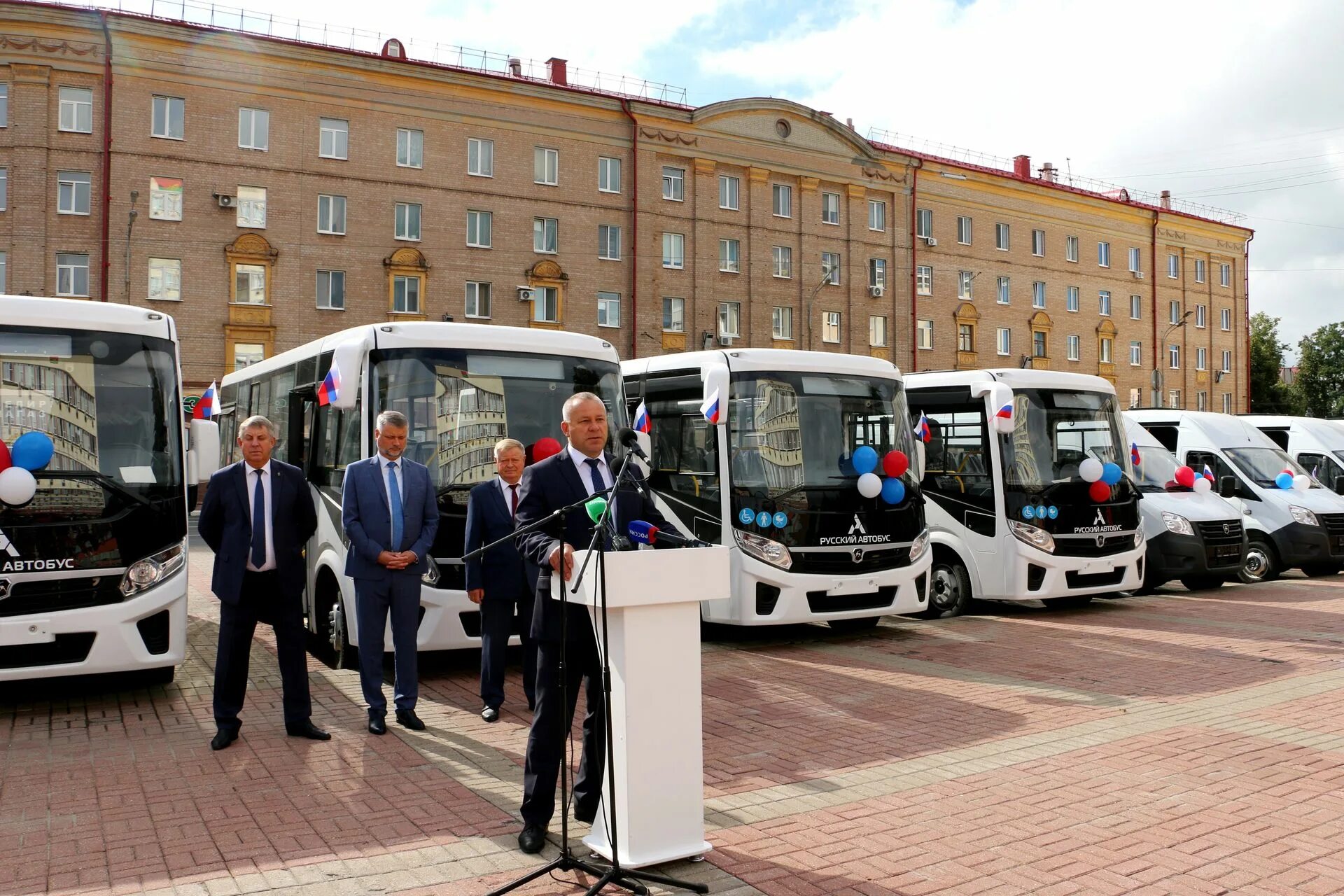 8а автобус брянск. Новые автобусы. Автопарк. Автобусов Брянск. ПАЗ Брянск.