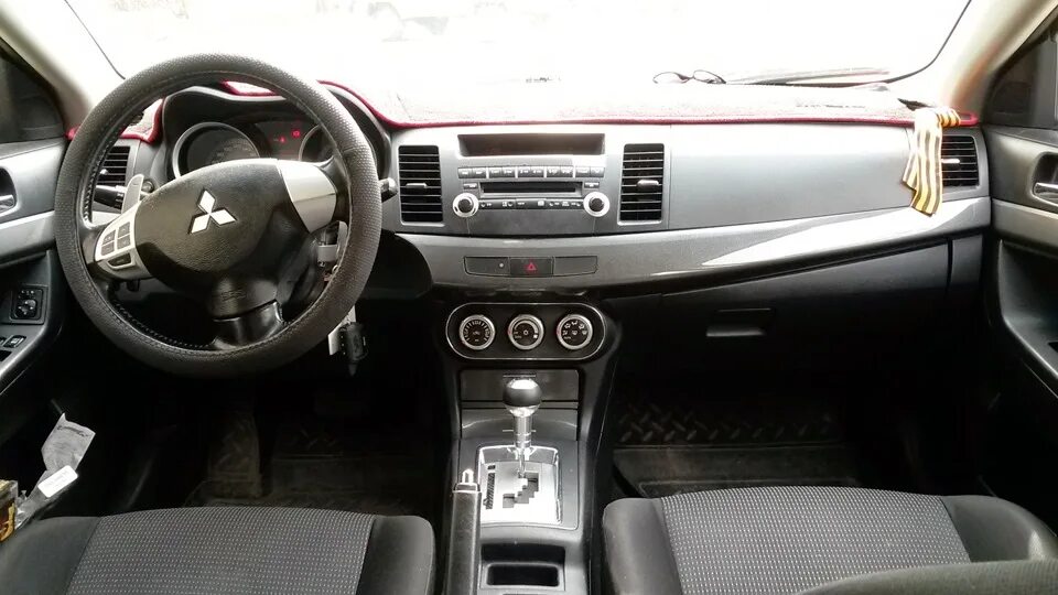 Лансер 10 торпеда. MMC Lancer 10 салон. Mitsubishi Lancer 10 торпеда. Лансер 10 1.8 салон. Мицубиси Лансер 10 поколения салон.