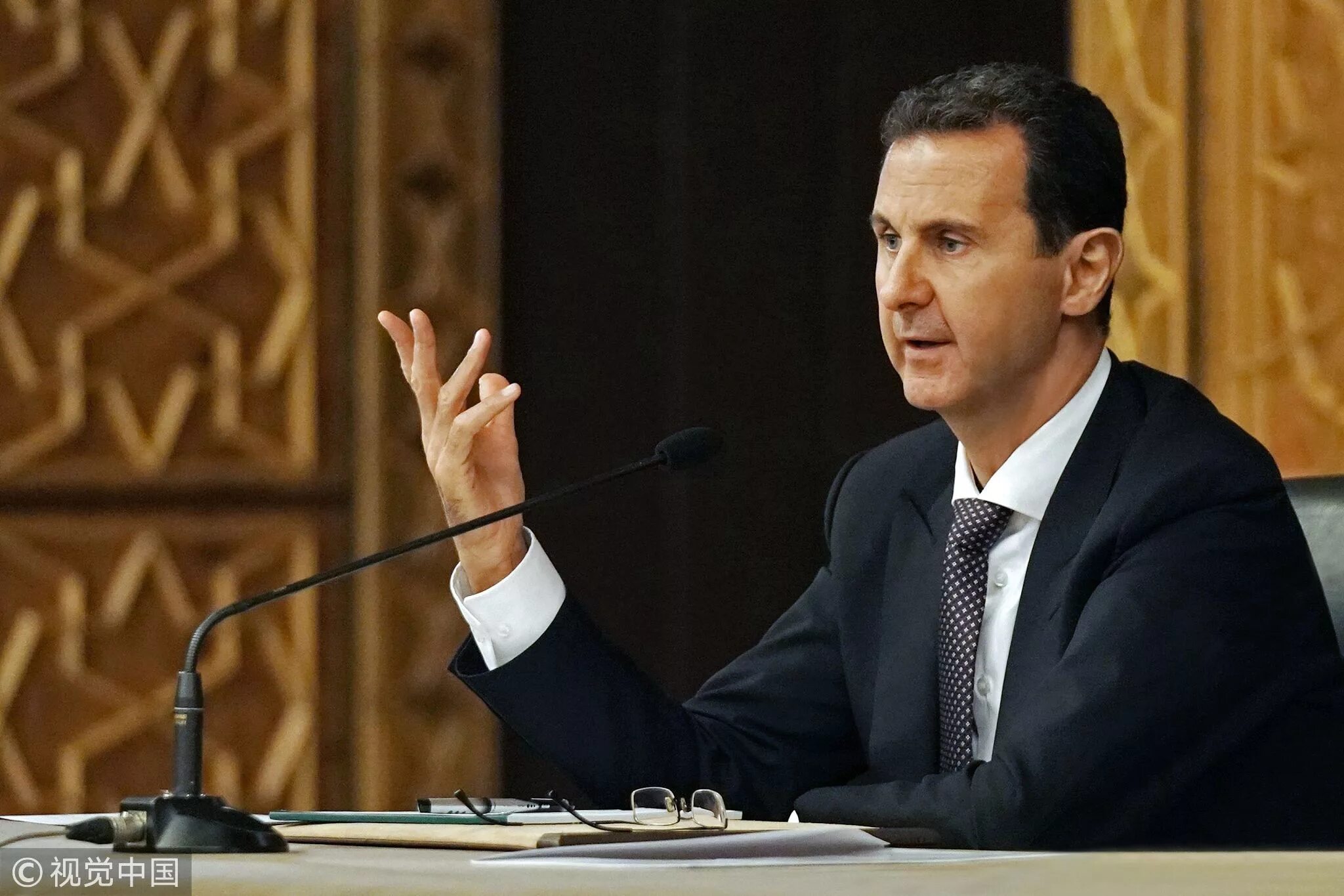 Башар видео. Башар асад. bashar al assad. башар асад портрет. хасан хамин ассад.