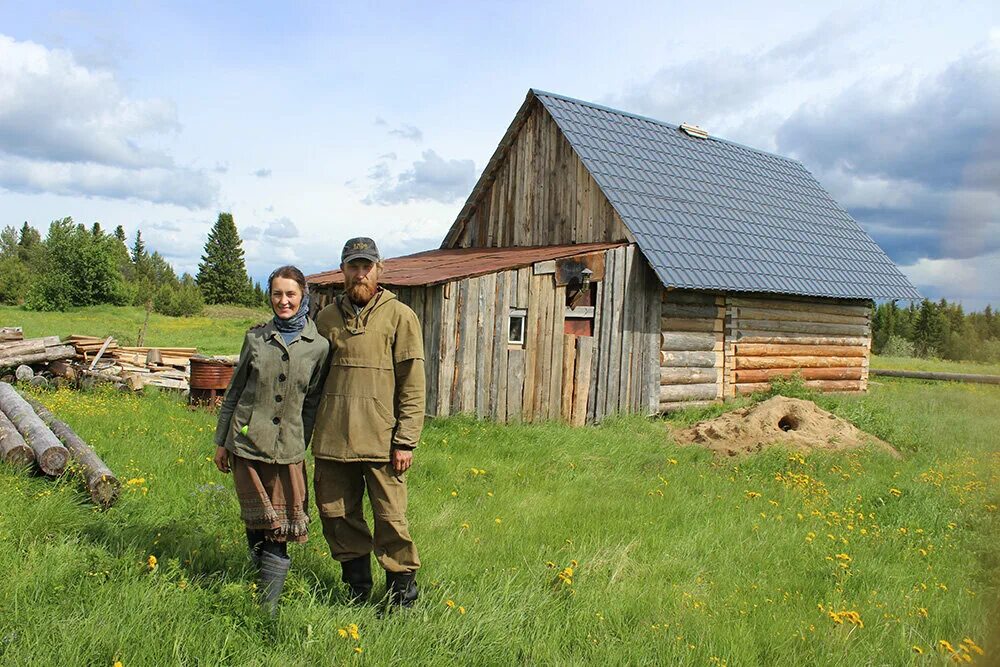 Переезжать ли в деревню. Деревня Аранец Республика Коми. Деревня староверов Тюлюк. Деревня Айдара староверы. Аранец Печора деревня.