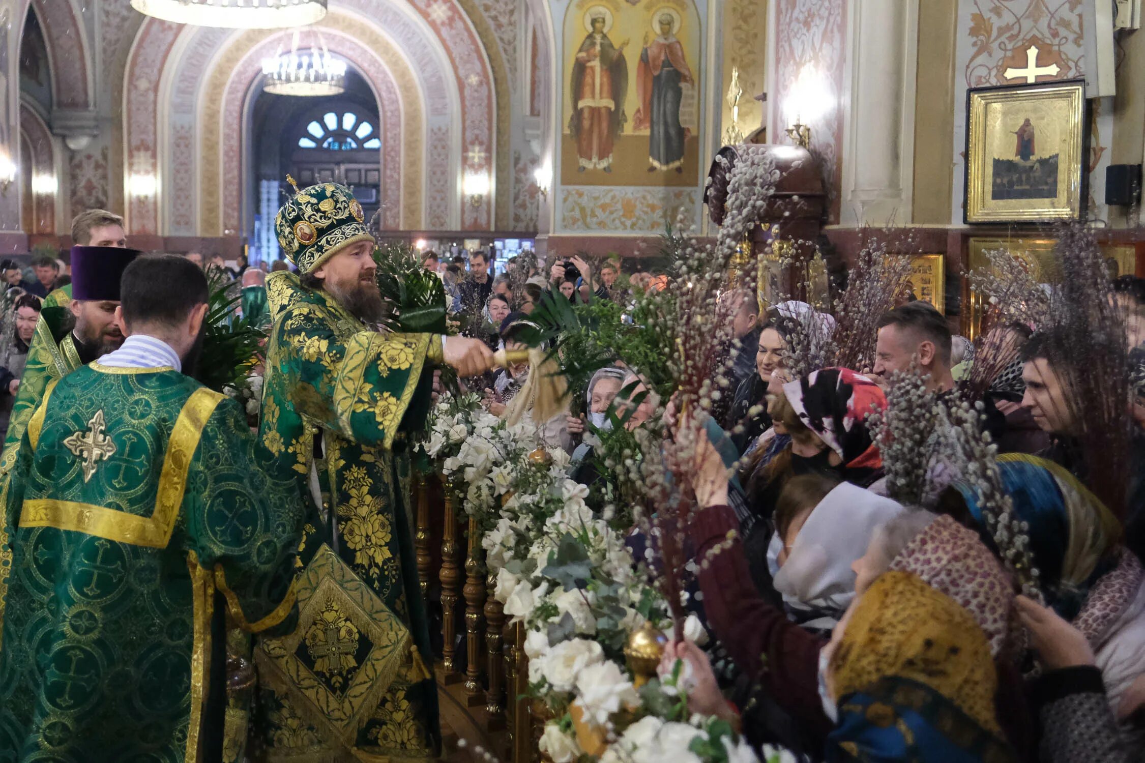 Вербное воскресенье митрополит Лев Церпицкий. Вербное воскресенье в Казанском соборе СПБ В 2022 году. Вербное воскресенье Тульская епархия. Празднование Вербного воскресенья в Москве. 17 апреля православный