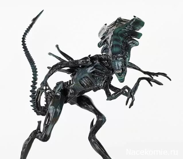 Родными людьми становятся. Шутки про чужого. Фигурка alien чужой: завет - ксеноморф (17 см). Близкие становятся чужими цитата. Чужой смешной.