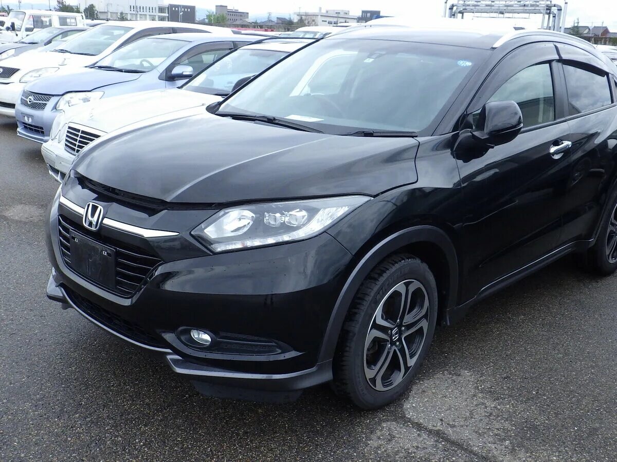Vezel hybrid 4wd. Vezel hybrid 4wd. Vezel rs красный. Honda vezel rs. Vezel rs красный.