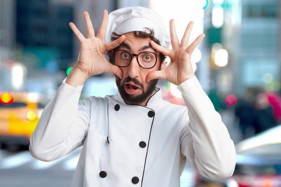 Удивление повара. Счастливый повар. Удивленный пекарь. Арсений чуганин. Сумасшедшая повариха.