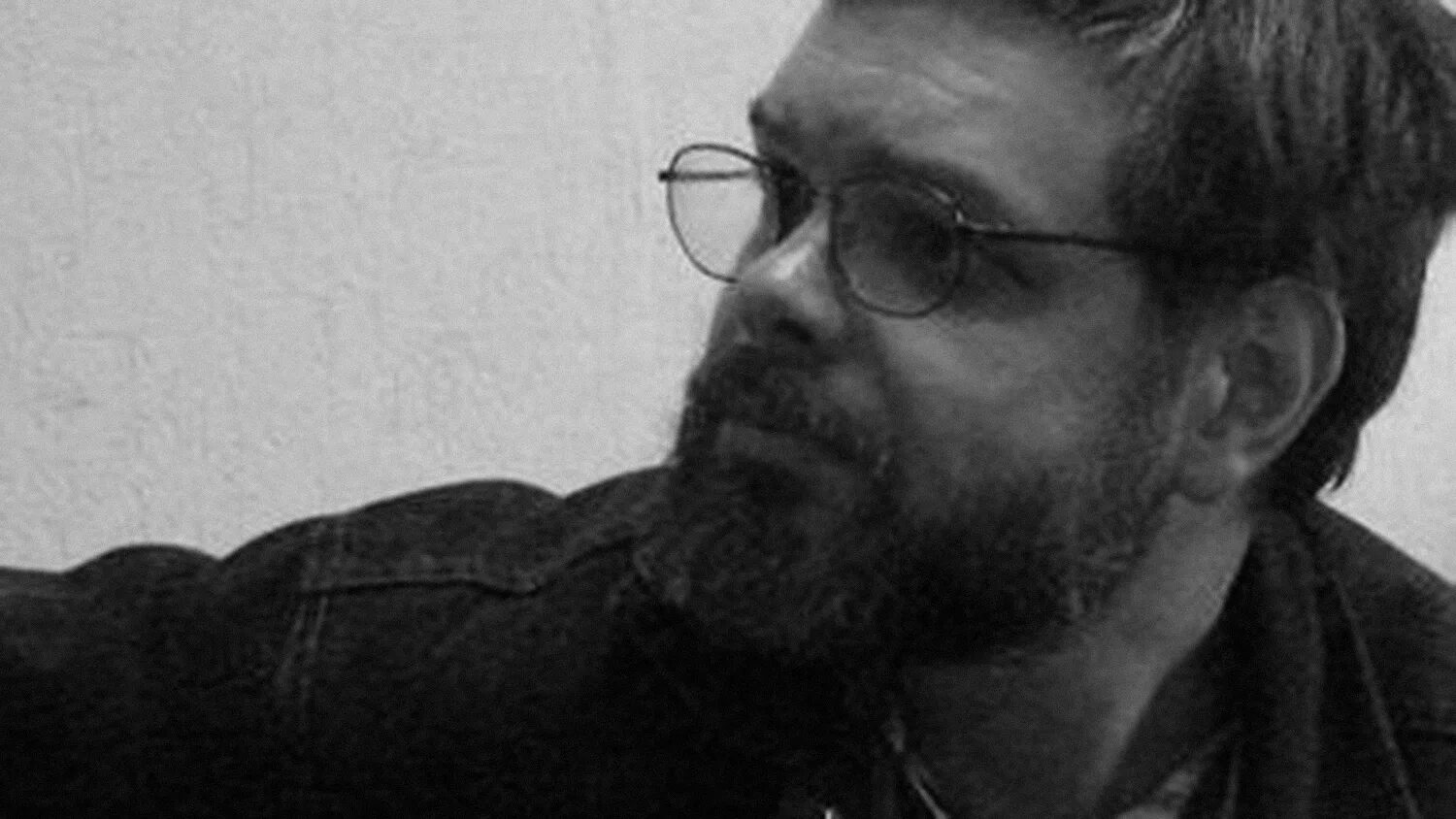 Скончался поэт. Скончался поэт