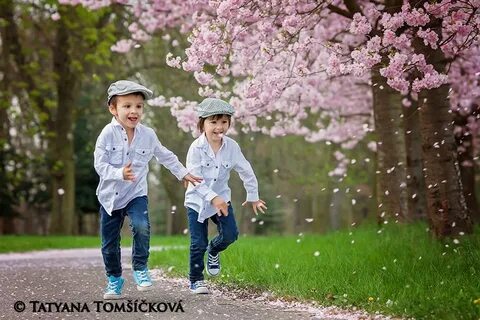 Почему мальчик весной не выходил в сад