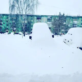 Снега навалило