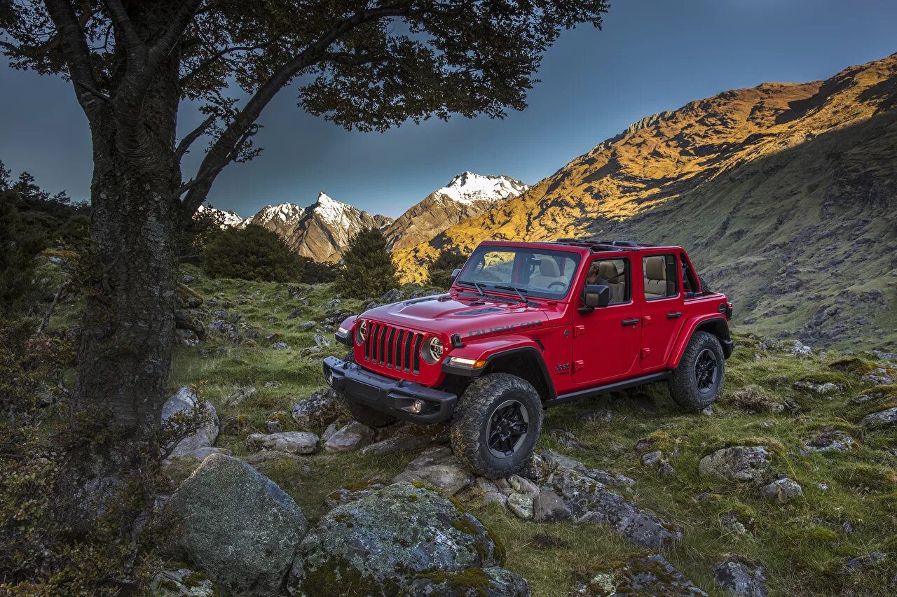 Джип Вранглер Рубикон. Jeep Wrangler Rubicon Red. Джип Вранглер красный 2020. Jeep Wrangler Rubicon 2018.