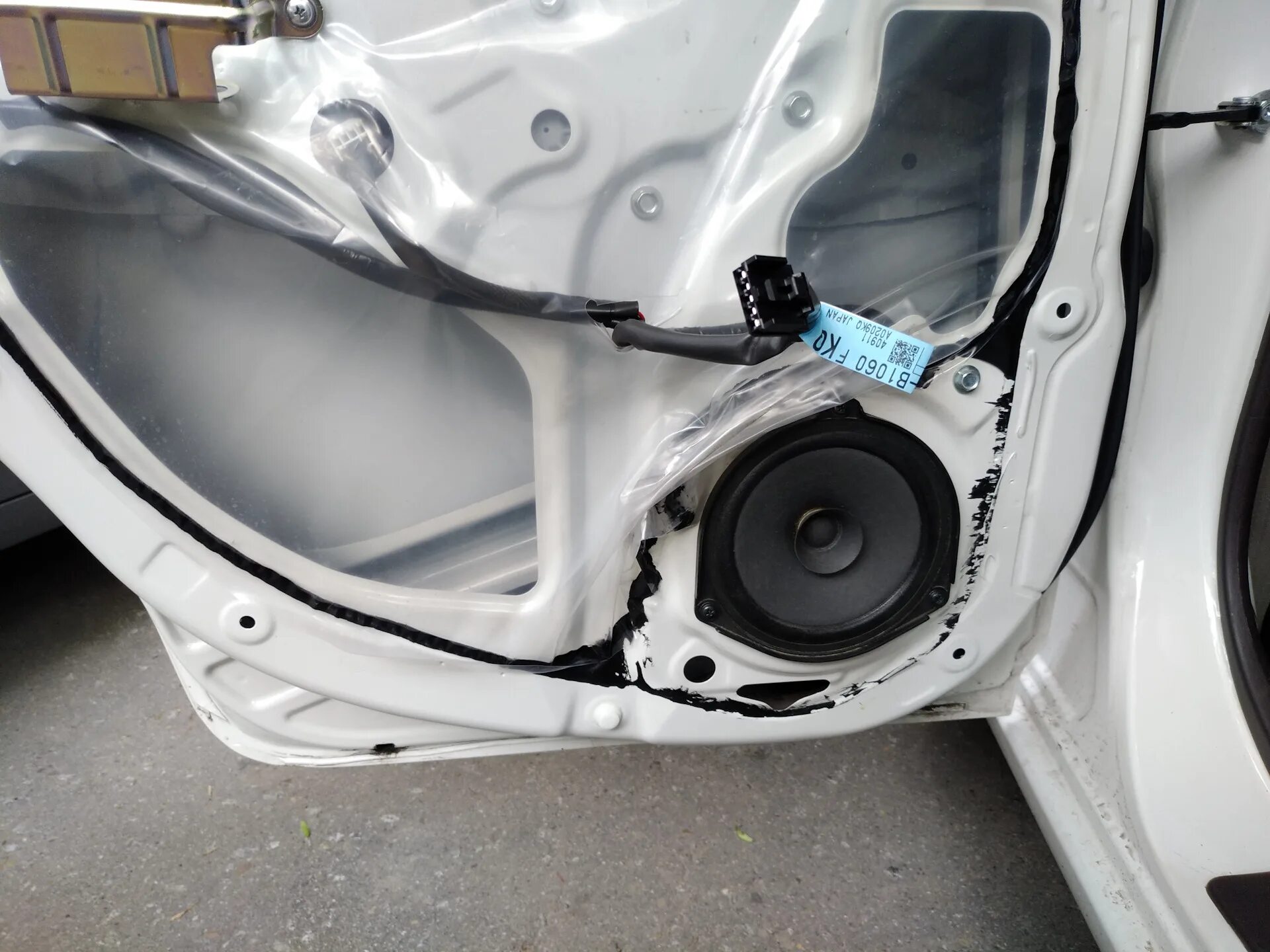 Тойота королла 120 динамики. Toyota passo динамики. задние динамики toyota passo. тойота пассо 2008г размер динамиков. динамики toyota passo 2016.