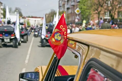 Папа с мамой день победы на парад