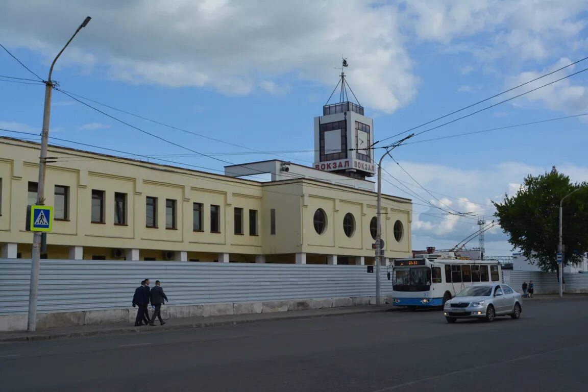 Жд кострома телефон справочная. Ж/Д вокзал Кострома. ЖД вокзал Кострома. Вокзал в Костроме Кострома новая. ЖД вокзал Кострома реконструкция.