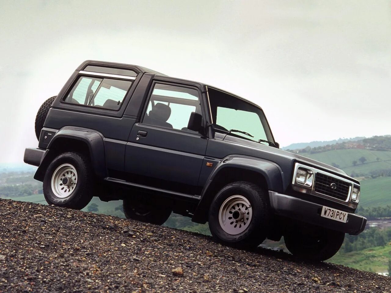 Тойота рокки. Daihatsu Руггер, 1992. Daihatsu Rocky. Daihatsu Rugger. Daihatsu Rocky 2.2 MT.