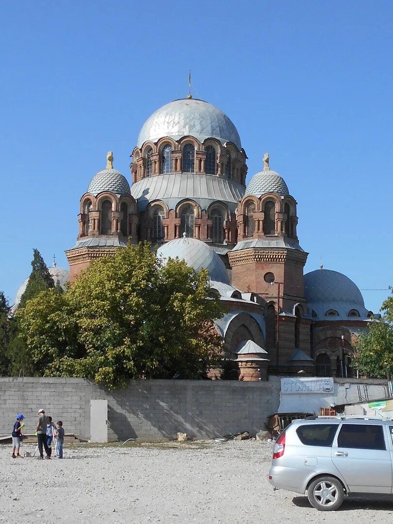 Собор иконы божией матери знамение хасавюрт. Храм в хасавюрте православный. Церковь в хасавюрте. Свято-знаменский собор (хасавюрт). Знаменская церковь томск.