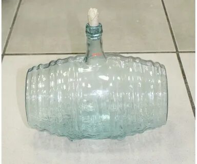 Бутылка бочка
