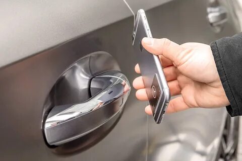 Открыть машину через телефон