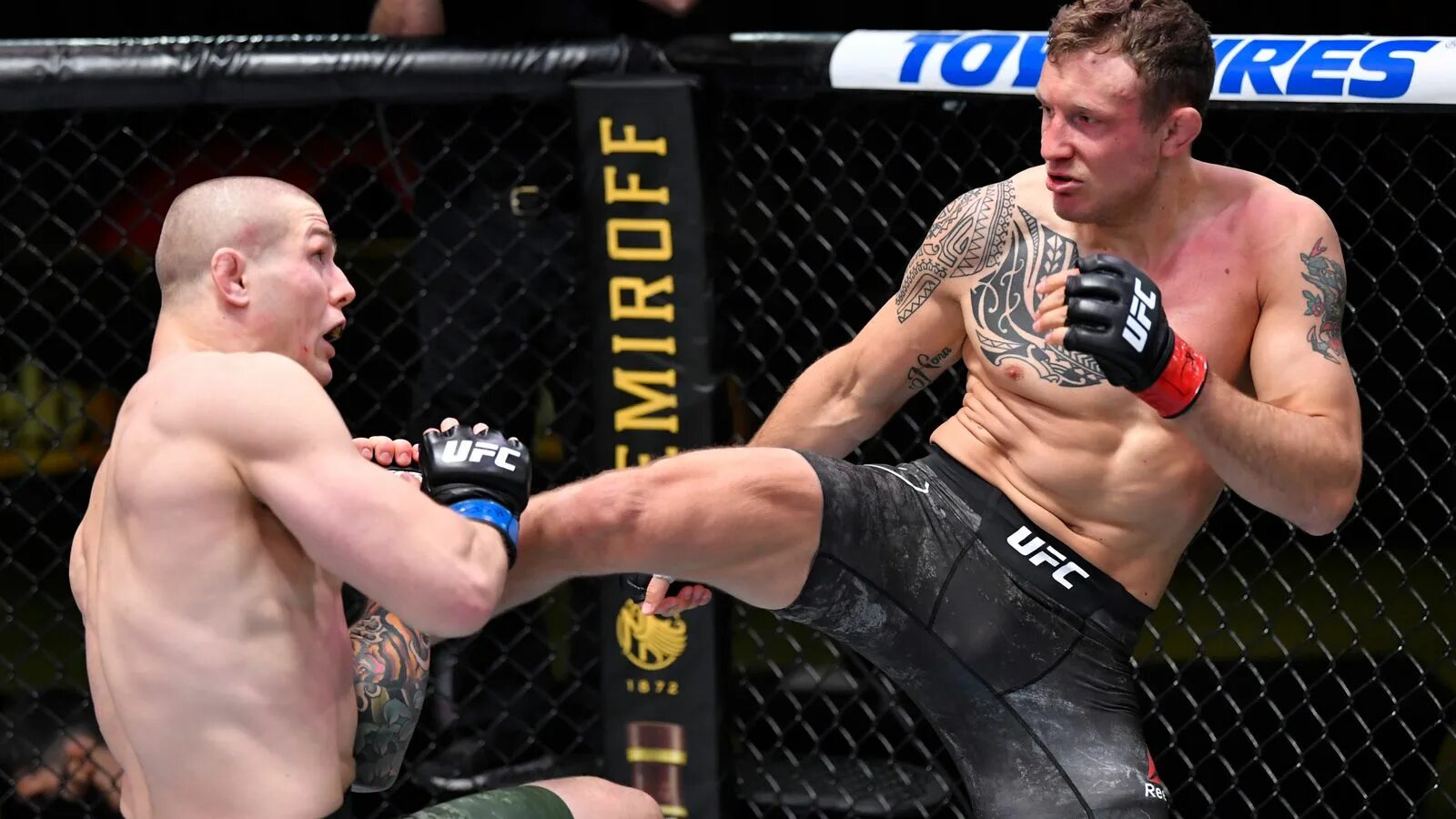 Юфс файт найт 239. Jack Hermansson UFC. Марвин Веттори. Марвин Веттори боец. Веттори юфс.