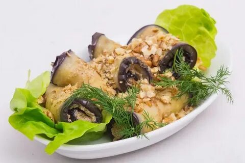 Сациви из баклажанов с грецкими орехами