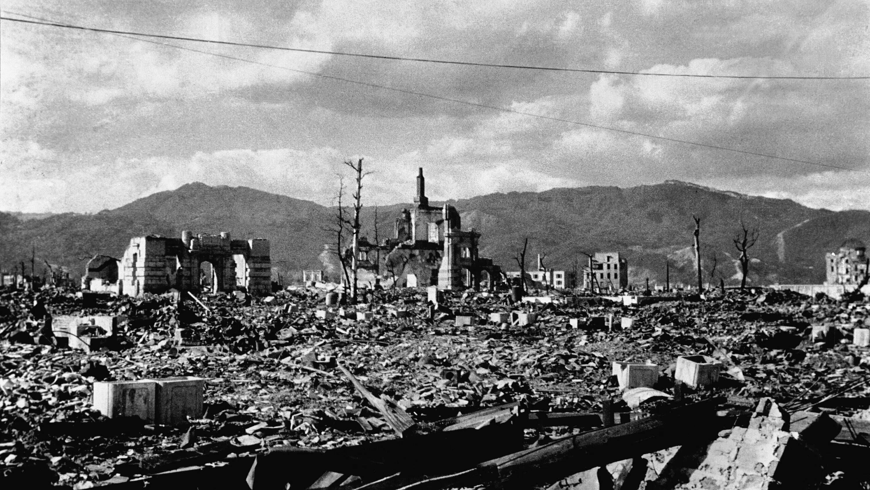 Бомбардировка хиросимы и нагасаки. Города японии 1945. Япония хиросима и нагасаки. Нагасаки атомная бомбардировка. Города японии 1945.