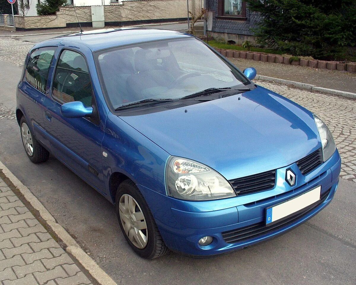 3 июня 2003. Renault Clio 2003. Рено Клио 2. Renault Clio II 1.4 16v. Рено Клио 2 2003.