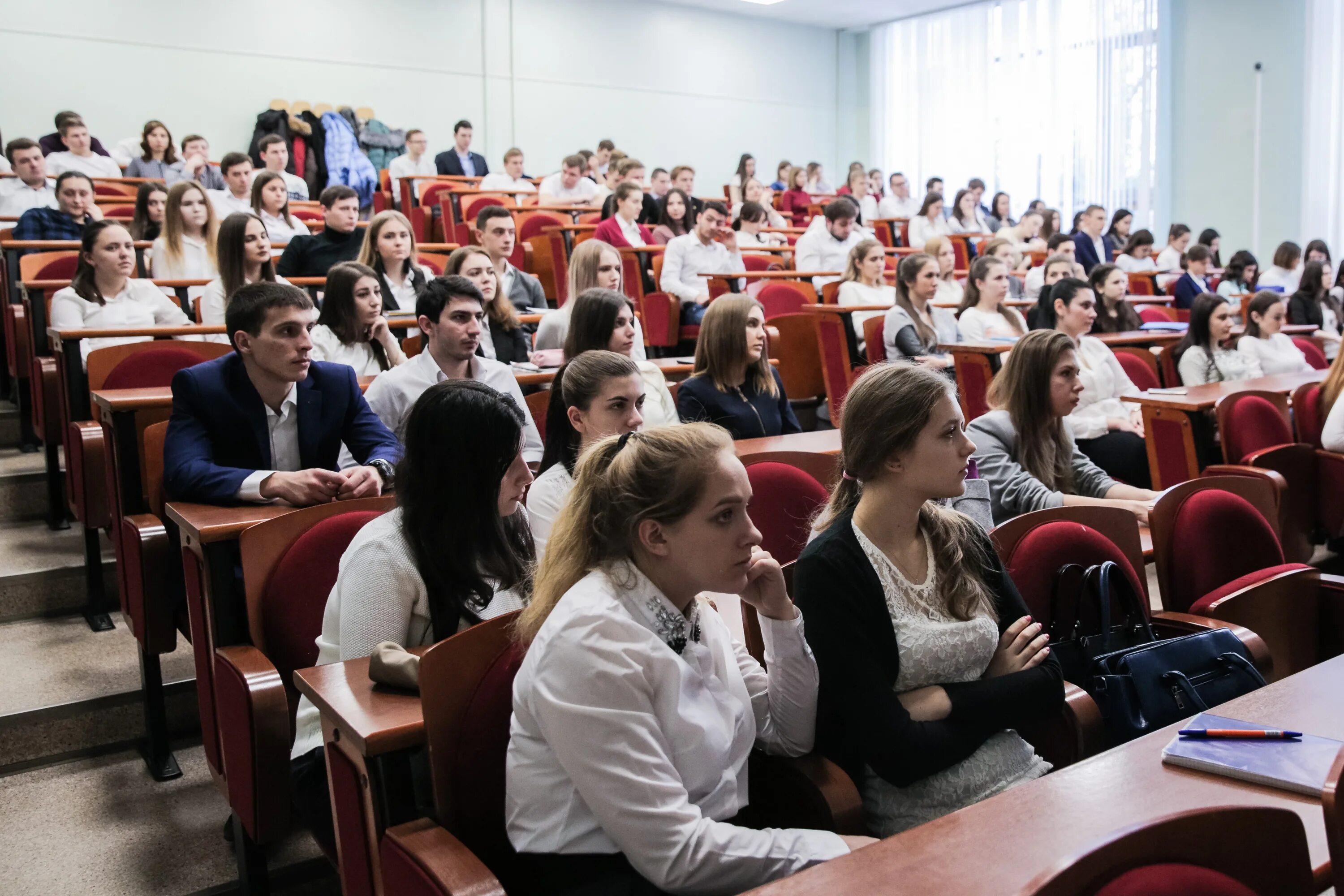 Audience first. Ставропольский государственный аграрный университет. Аграрный институт Ставрополь. Аграрный университет Ставрополь внутри. Ставропольский ГАУ 1 аудитория.