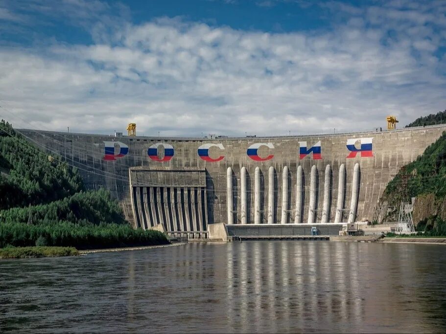 Город в котором нет гэс. Саяно-шушенская гэс водохранилище. саяно-шушенская гэс гидроэлектростанция. гидроэлектростанция саяно шушенская. плотина саяно-шушенской гэс.