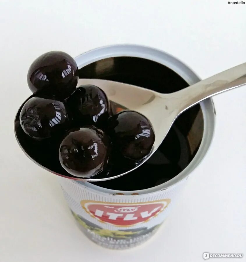 Польза косточек маслин. Маслины. Оливки и маслины для беременных. Оливки с косточкой. Бордовые маслины.