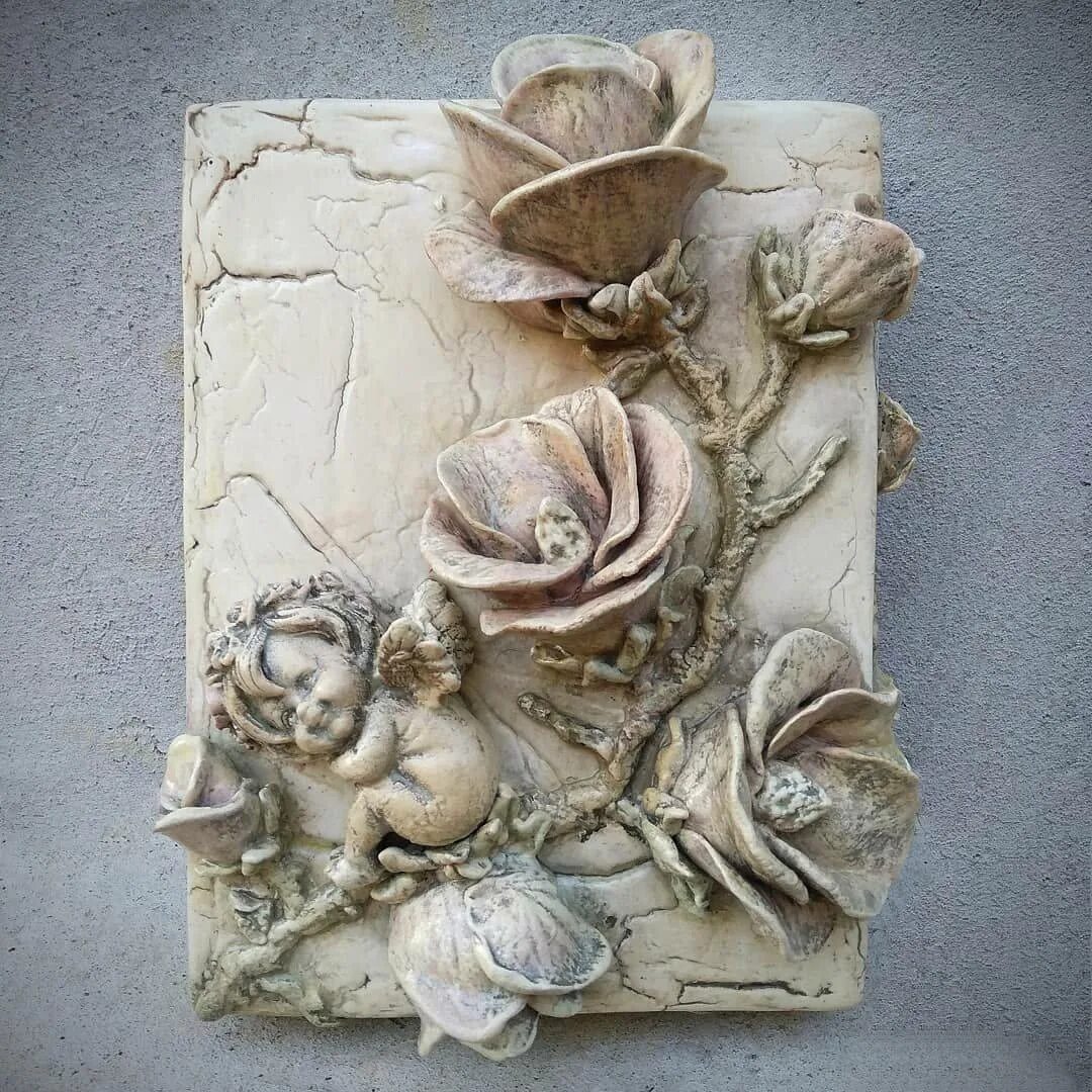 Барельеф на стене. Ручная работа из гипса. Гипсовое панно на стену. Ручная работа из гипса. Ручная работа из гипса.