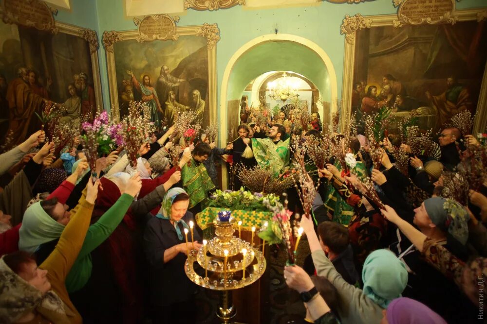 Воскресная содержание. Храм Успения Божией матери в Вешняках. Храм Успения Пресвятой Богородицы в Вешняках. Священники храма Успения Пресвятой Богородицы в Вешняках в Москве. Храм Успения в Вешняках Москва.