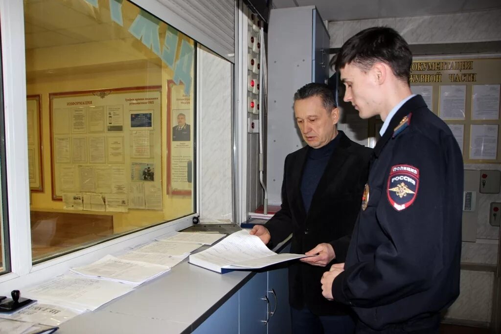 Дежурный по подольску телефон. Дежурная группа. Форма дежурного по станции белоруссии. Дч овд. Дежурный по подольску телефон.