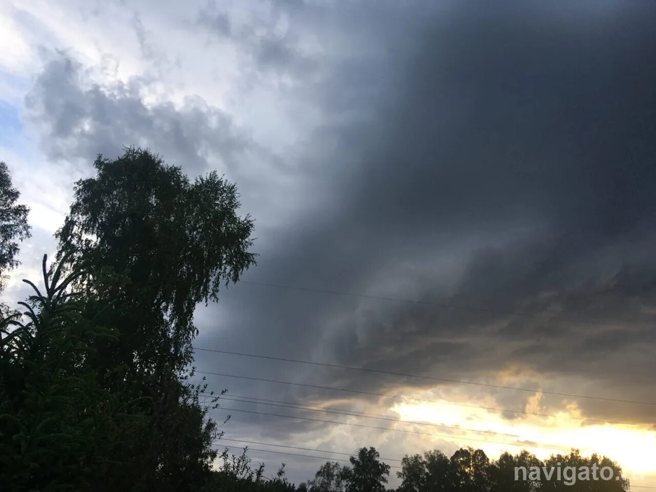 Начались дожди и грозы. Ливень с грозой. Гроза и дождь. Гроза в городе. Надвигается гроза.