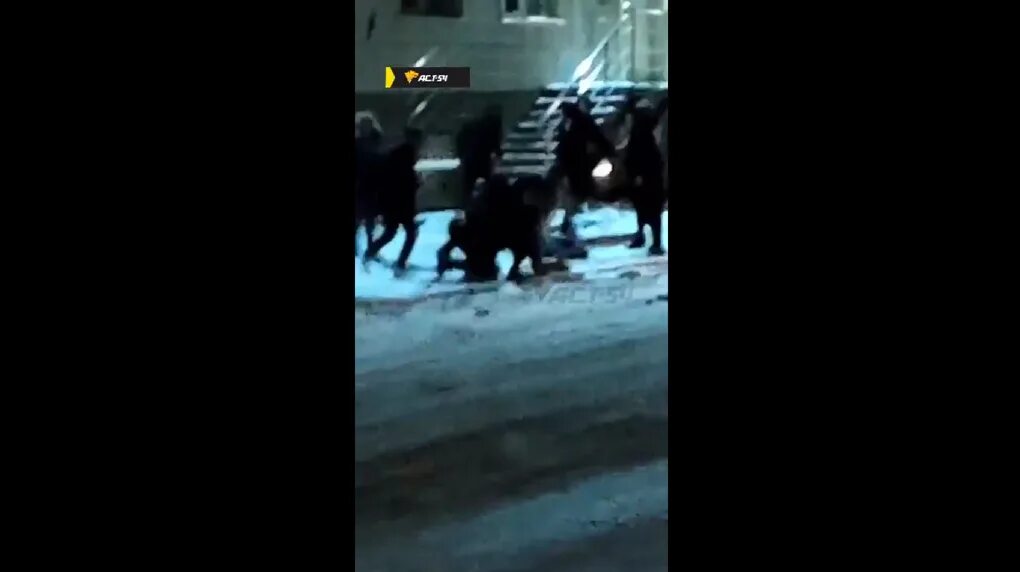 Драка в стерлитамаке в кафе. Драка в стерлитамаке в кафе. Драка в стерлитамаке в кафе. Массовая драка в кафе я и ты рен тв. Задержание стерлитамак.