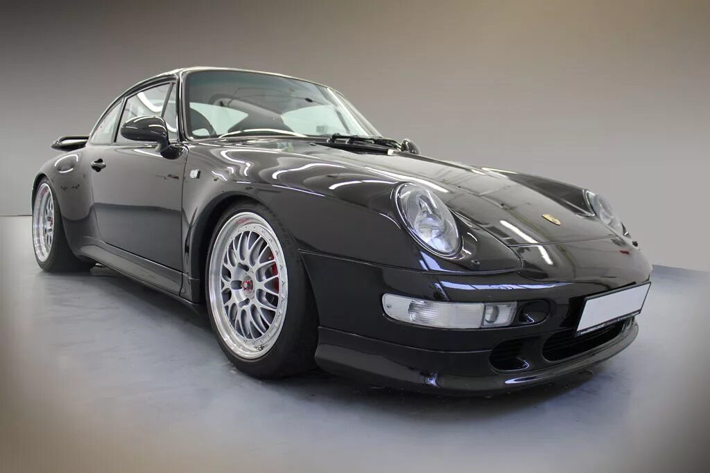 Porsche 993 carrera. Кузов порше 993. Порше 993 каррера черный. 993 какой оператор сотовой. 993 чей.