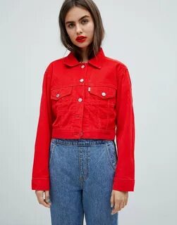 Levis красная